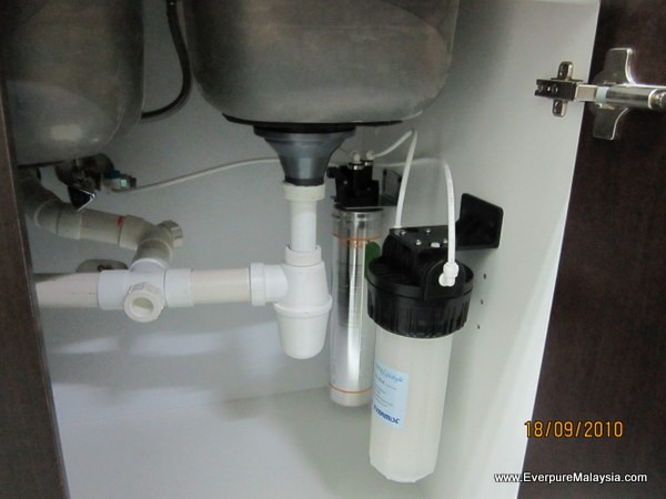 Everpure Drinking Water System Under Sink